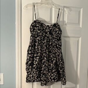 Zara Women’s Black and Cream Floral Romper size small